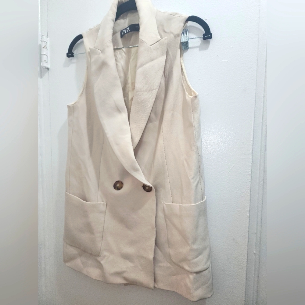 Zara Sleeveless Jacket